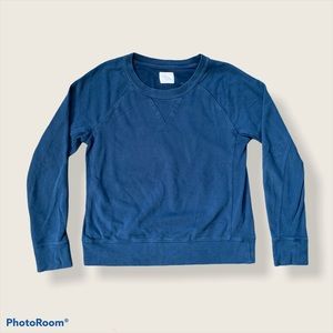 Gap - Classic Crewneck Lightweight Sweater
